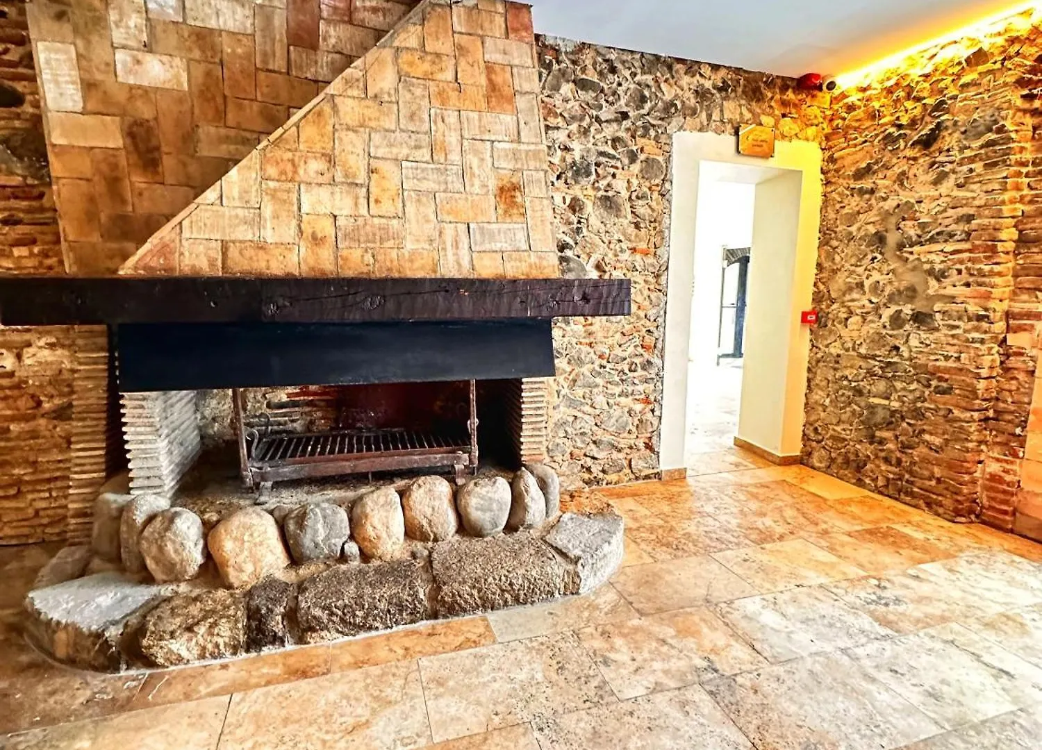 Boutique Hotel Comtal Empuries روساس