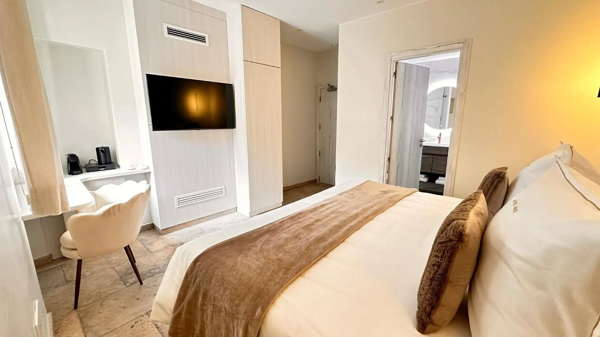 Boutique Hotel Comtal Empuries Roses 4*,