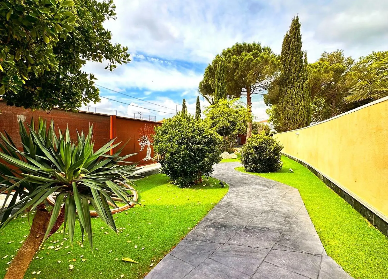 Boutique Hotel Comtal Empuries Roses 4*,