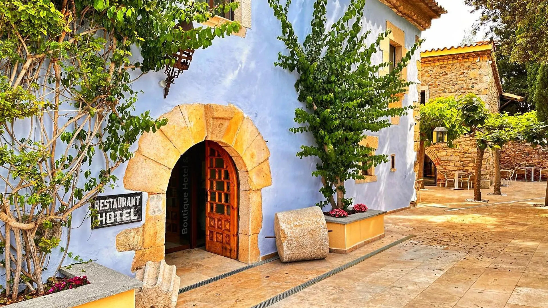 Boutique Hotel Comtal Empuries Roses 4*,